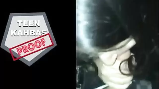 Azer, aletini güzel bir kadının ağzına soktu.